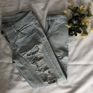 American Eagle distressed super low rise jegging